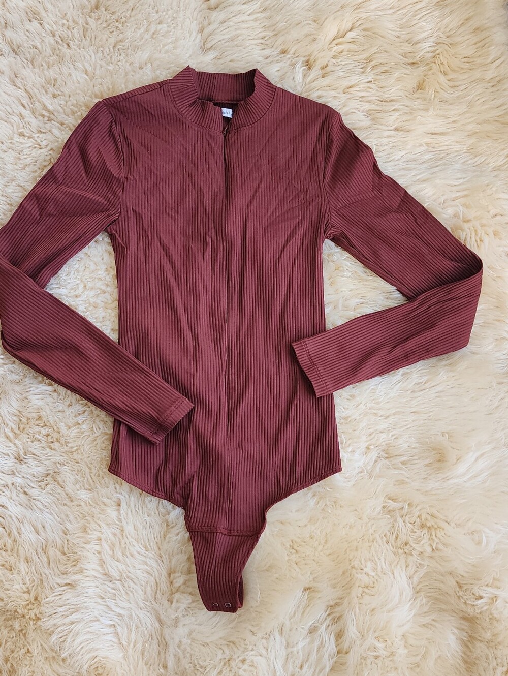 Abercrombie & Fitch Ribbed Zip-Front Bodysuit in Wine